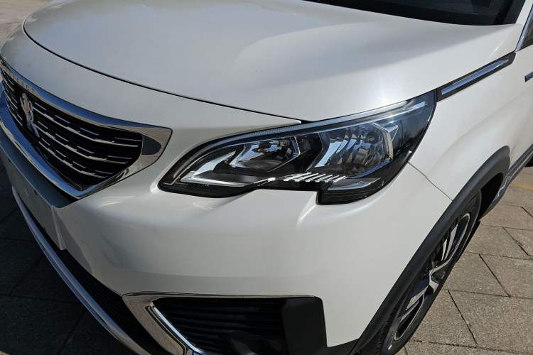 Used Peugeot 5008 2017 380THP 7-Seater Elite Edition