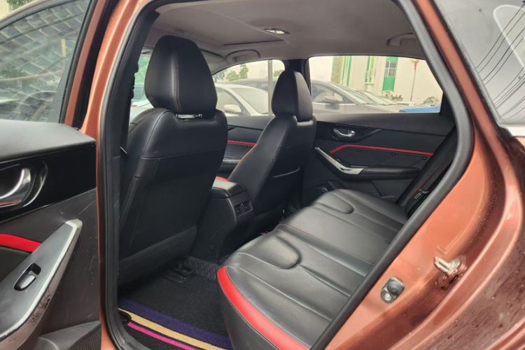 Used Venucia D60 2018 1.6L CVT Smart Connect Elite Edition