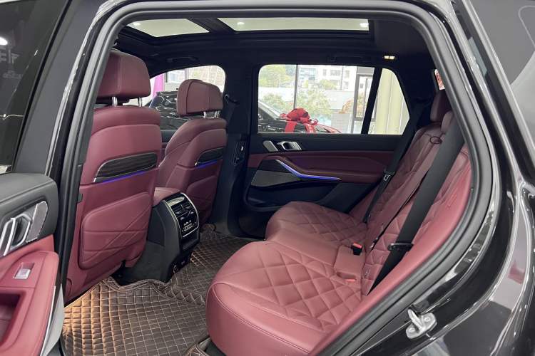 Used BMW X5 2022 Restyled xDrive 40Li Luxury Edition M Sport Package
