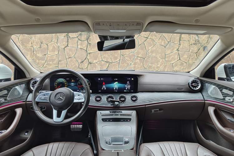 Used Mercedes-Benz CLS 2021 CLS 300 Luxury Model Interior 7