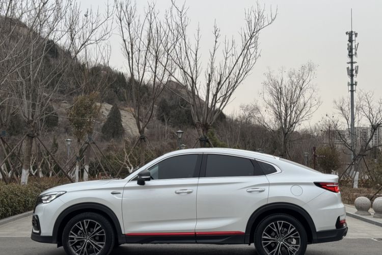 Used Changan CS85 COUPE 2023 1.5T DCT Luxury Version