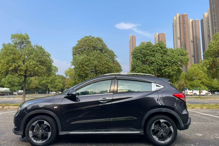 Used Honda Vezel 2016 1.8L CVT Front-Wheel Drive Pioneer Edition
