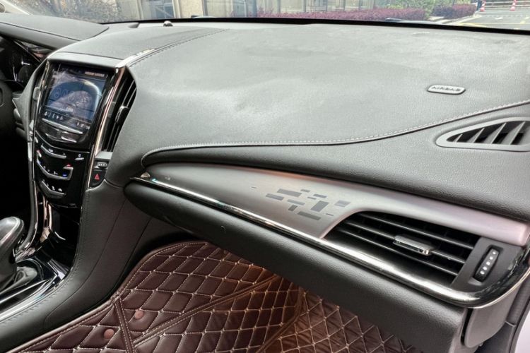 Used Cadillac ATS-L 2017 28T Fashion Edition Interior 2