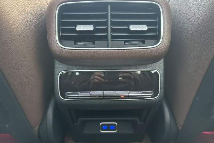 Used Mercedes-Benz GLE 2024 GLE 350 4MATIC Stylish Model Exterior 11