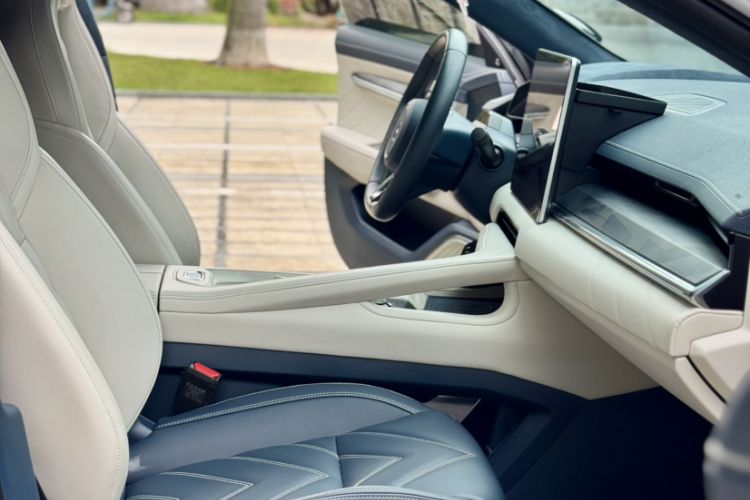 Used Zeekr 001 2021 Ultra-Long Range Dual-Motor YOU Version
