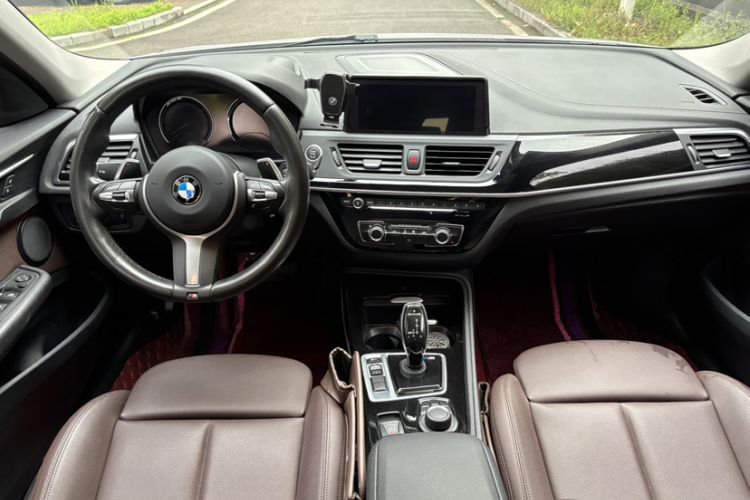 Used BMW 1 Series 2020 125i Leading Model M Sport Package Interior 4