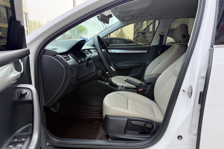 Used Skoda Octavia 2018 TSI230 DSG Comfort Edition