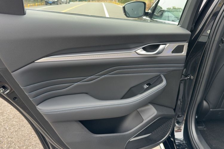 Used Geely Auto Preface 2025 Dongfang Yao 1.5TD Kunlun Edition
