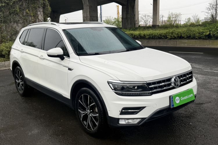 Used Volkswagen Tiguan L 2017 330TSI Automatic Two-Wheel Drive Flagship Edition Exterior 4