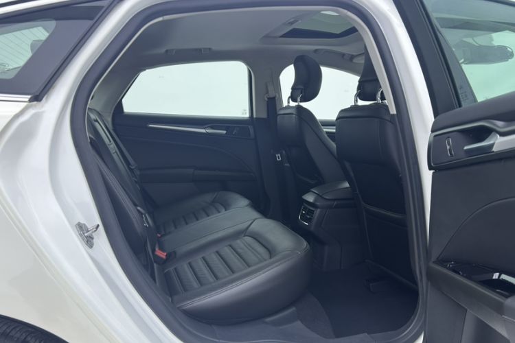 Used Ford Mondeo 2013 1.5L GTDi180 Fashion Edition Interior 3