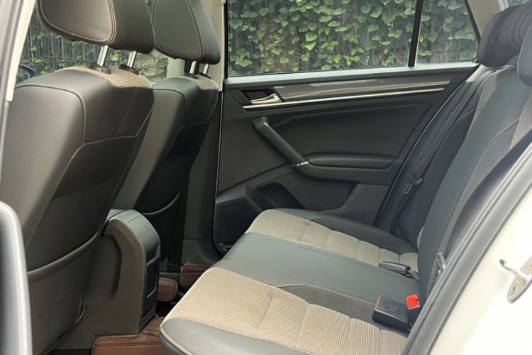 Used Volkswagen C-TREK 2017 1.6L Automatic Comfort Model
