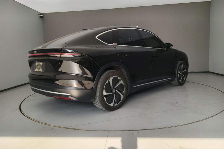 Used Nio EC6 2024 75 kWh Exterior 7