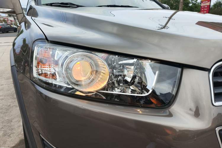 Used Chevrolet Captiva 2015 2.4L 4x4 Flagship Edition 7-Seater