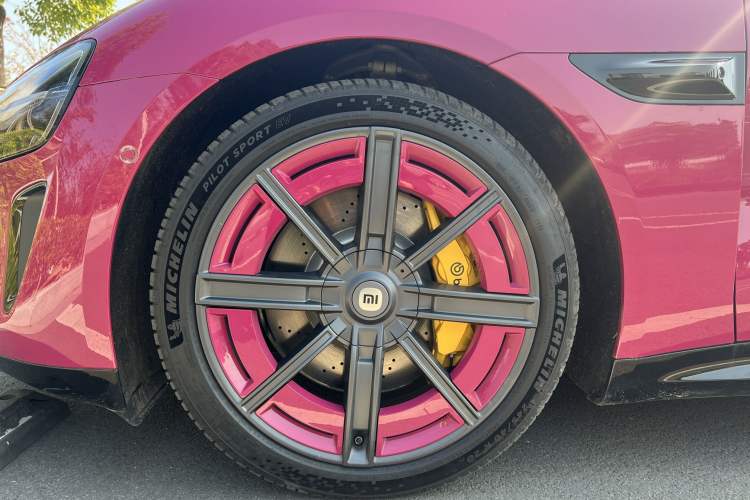 Used Xiaomi Auto SU7 2024 Four-Wheel Drive Ultra-Long Range Advanced Intelligent Driving Max Edition