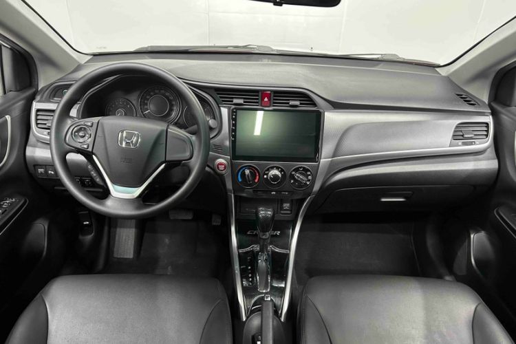 Used Honda Crider 2016 1.8L CVT Luxury Edition Interior 4