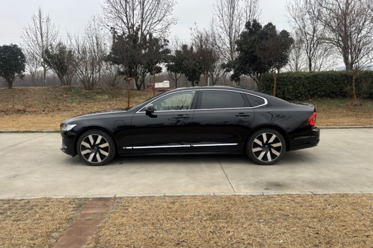 Used Volvo S90 New Energy 2025 Plug-in Hybrid Four-Wheel Drive Long-Range Luxury Smart Edition