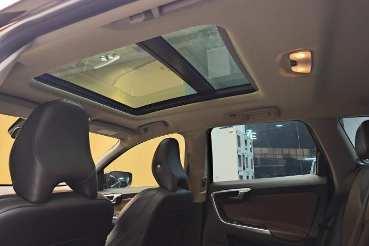 Used Volvo XC60 2016 T5 Smart Version