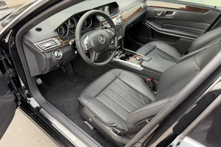 Used Mercedes-Benz E-Class 2015 Facelift E 200 L