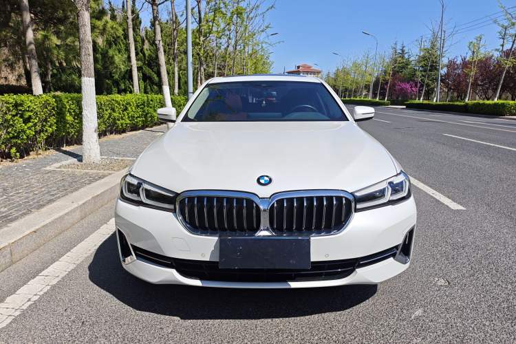Used BMW 5 Series 2022 Second Facelift 525Li Luxury Package Exterior 2