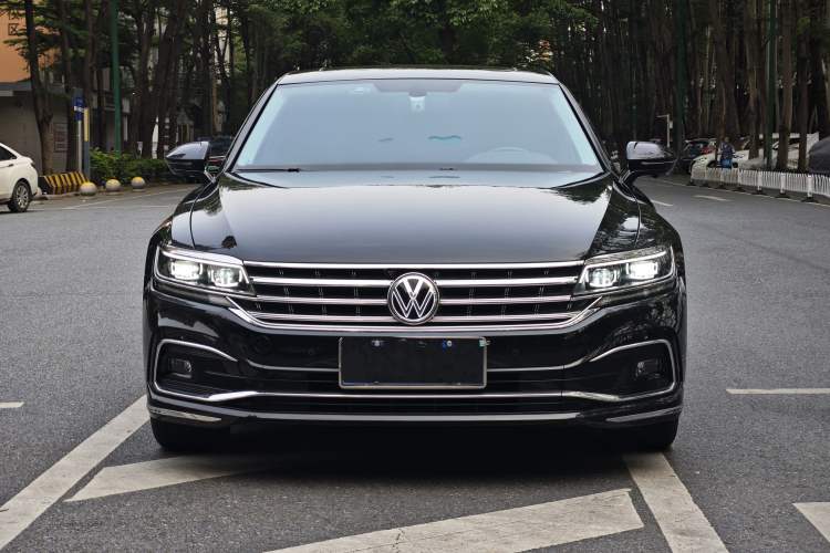 Used Volkswagen Phideon 2021 380TSI Luxury Edition Exterior 2