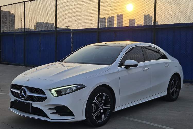 Used Mercedes-Benz A-Class 2022 Second Facelift A 200 L Sport Sedan Fashion Version