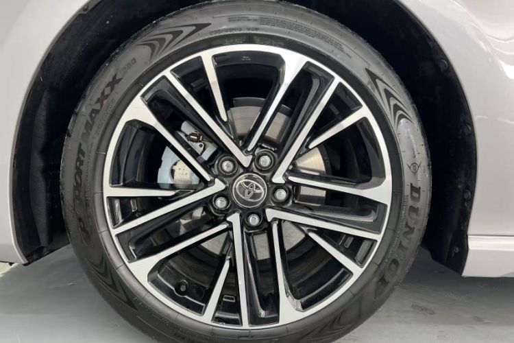 Used Toyota Camry 2026 Model Dual-Engine 2.0HSE Sport Lite Edition
