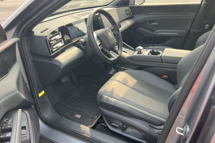 Used BYD Qin L 2024 DM-i 120KM Leading Model Interior 4