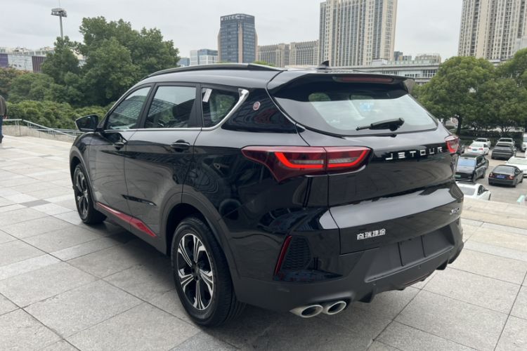 Used JETOUR X70 2023 1.5T DCT Beyond PRO Edition 5-Seater
