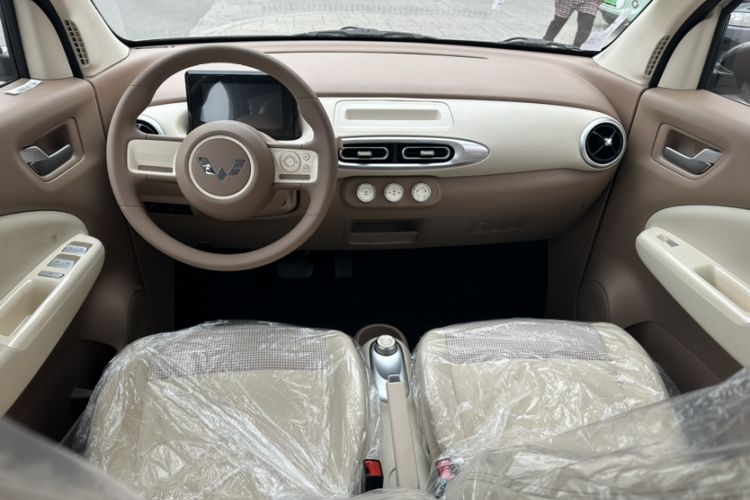 Used Wuling Hongguang MINIEV 2025 Four-Door Version Advanced Edition