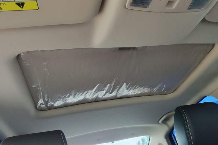 Used CHANGAN Eado DT 2019 1.6L Automatic Smart Enjoyment Model China VI Standard Headliner