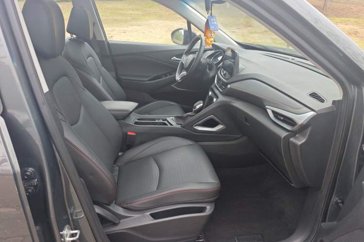 Used Chevrolet Orlando 2019 Redline 530T Automatic Enjoyment Version (5+2 Seating) China VI Interior 1