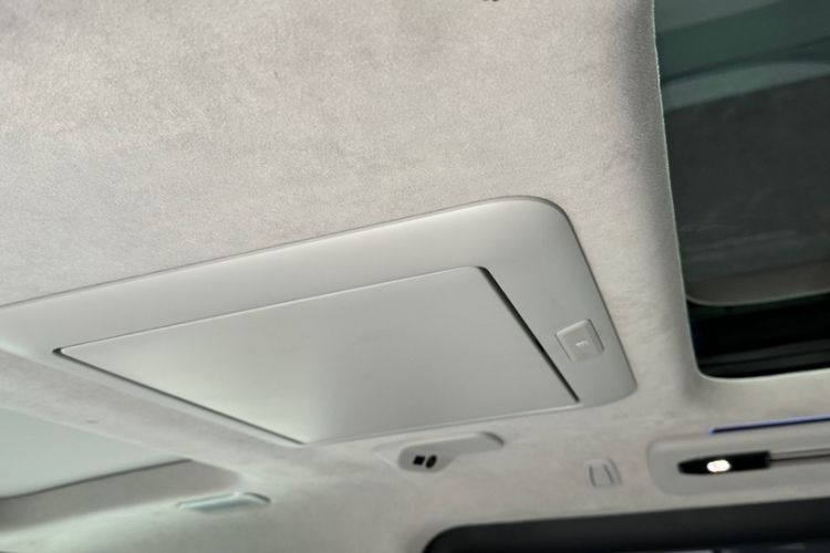 Used Volvo EM90 2025 Ultra Six-Seater