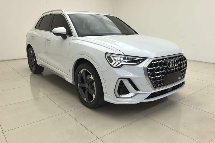 Used Audi Q3 2024 35 TFSI Fashion Dynamic Edition