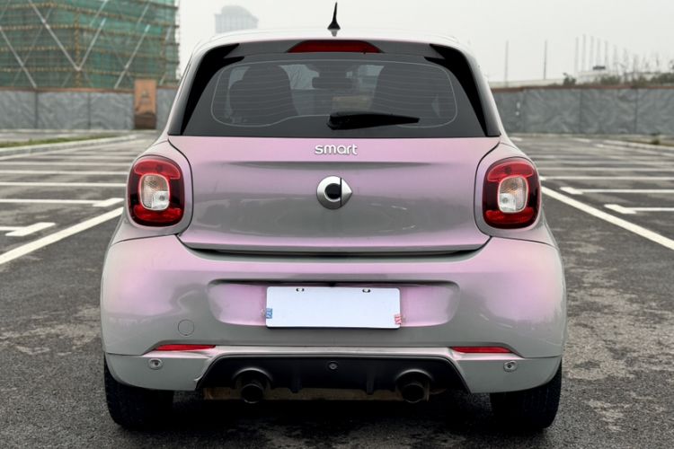 Used smart forfour 2016 0.9T 66 kW Pioneer Edition
