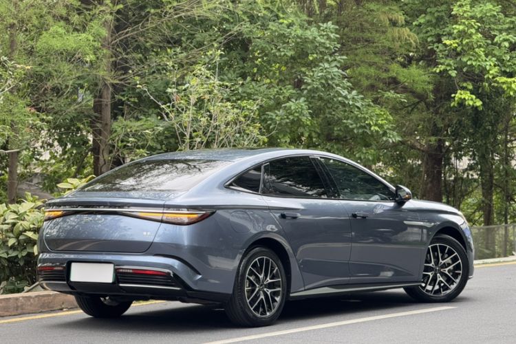 Used BYD Seal 2024 HONOR Edition DM-i 1.5L 121km Luxury Model Exterior 3