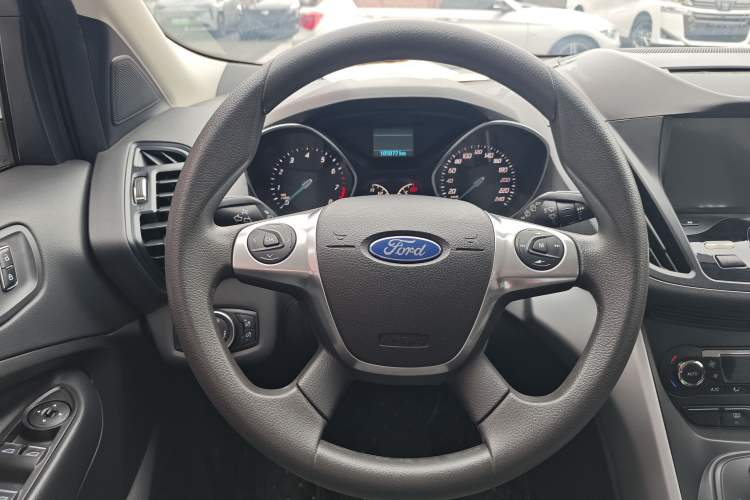 Used Ford Kuga 2015 1.5L GTDi Two-Wheel-Drive Comfort Model