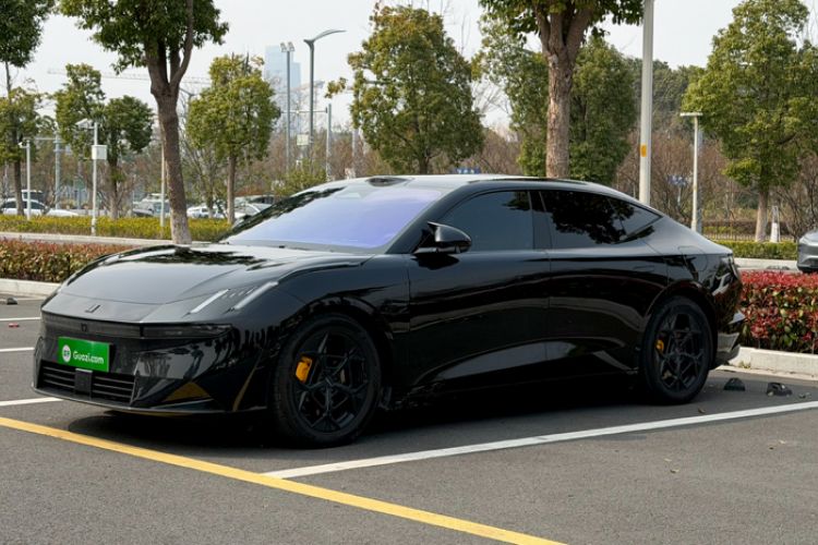 Used Lynk & Co 10 EM-P 2025 Model 120 Four-Wheel Drive Ultra