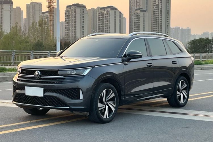 Used Volkswagen Tavendor 2024 380TSI All-Wheel Drive R-Line Cruise Edition