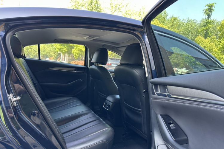 Used Mazda Atenza 2020 2.5L Skyline Sport Edition Interior 8