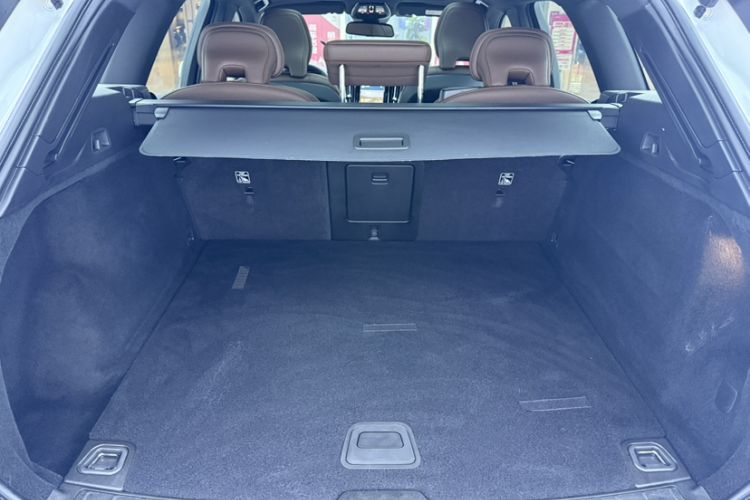 Used Volvo XC60 2022 B5 4x4 Zhiyi Luxury Edition