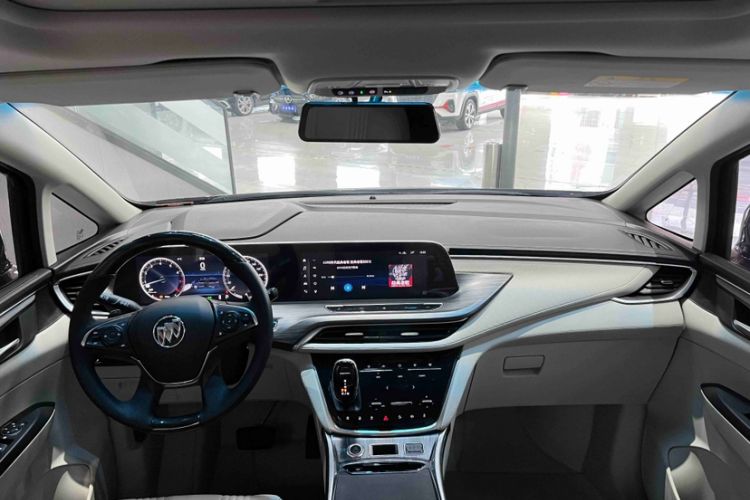 Used Buick GL8 2022 ES Landtrek 653T Comfort Edition Interior 1