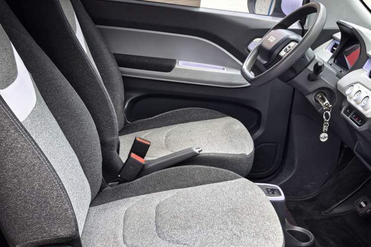 Used Chery New Energy QQ Ice Cream 2022 120km Conical Shape Lithium Iron Phosphate