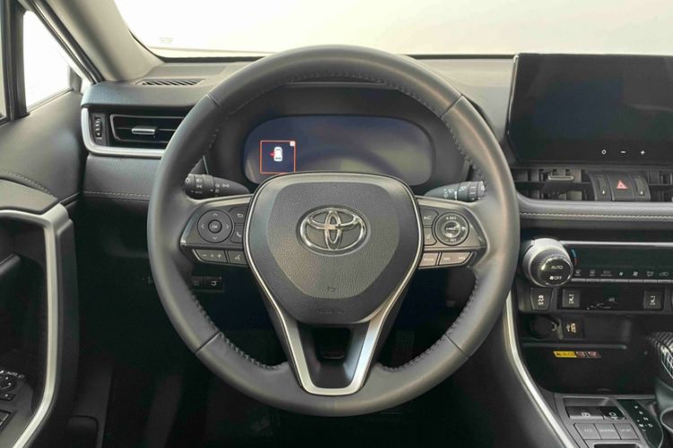 Used Toyota RAV4 2023 2.0L CVT Two-Wheel Drive Fashion Plus Edition
