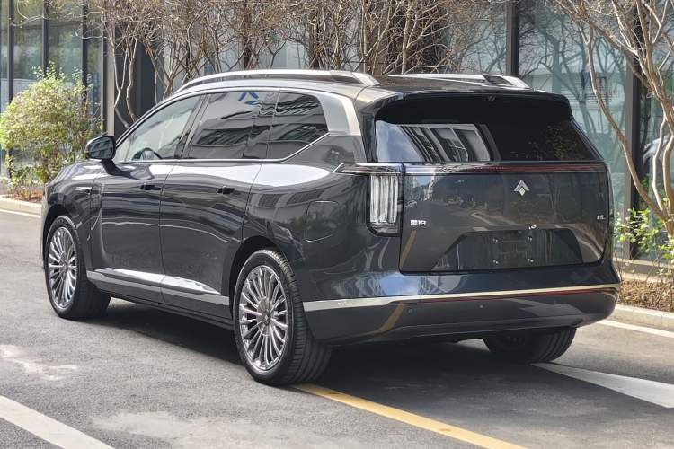 Used Hyptec HL 2025 700 Ultra Six-Seater All-Wheel-Drive LiDAR Version