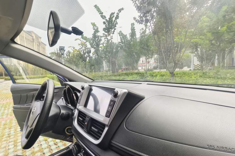 Used Toyota YARiS L Zhi Xiang 2017 1.5E CVT Dynamic Edition Interior 6