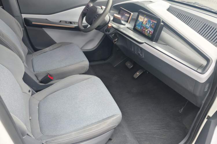 Used Baojun E200 2019 250KM Smart Drive Edition