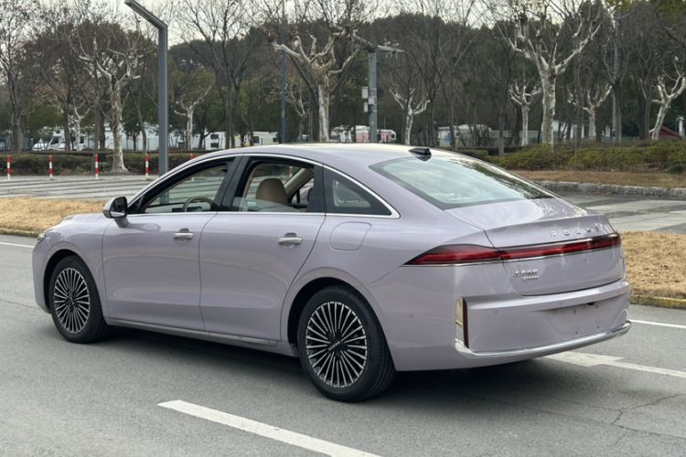 Used Roewe M7 DMH 2025 Model 160km Premium Version
