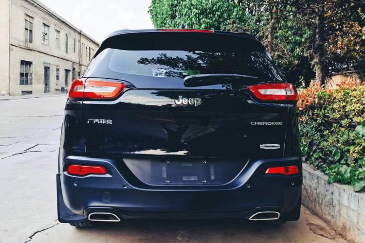 Used Jeep Cherokee 2016 2.4L Leading Edition