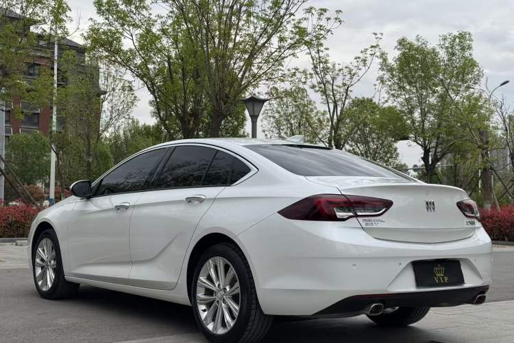 Used Buick Regal 2024 28T Luxury Edition Exterior 4