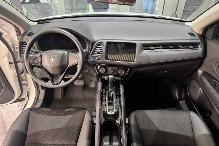 Used Honda Vezel 2020 1.5L CVT Pioneer Edition